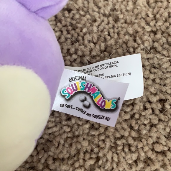 Squishmallows Elina the Peacock clip - Picture 3 of 5